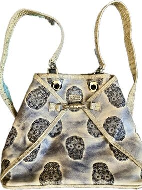 B SWANKY Ivory and Silver Skull-Print Shoulder Bag